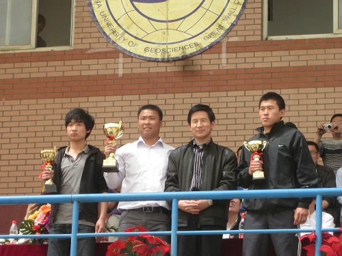 2011年春季運(yùn)動(dòng)會(huì)地科健兒創(chuàng)佳績(jī)