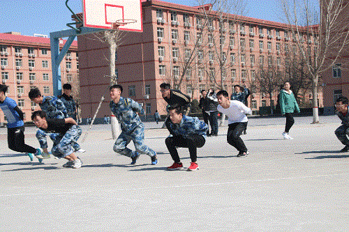 【學(xué)生活動(dòng)】努力備戰(zhàn)校運(yùn)會(huì)，地科同心創(chuàng)輝煌