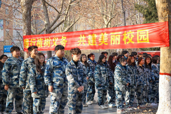 “植”此青綠 共“樹”未來--保定理工學(xué)院開展植樹節(jié)主題活動(dòng)