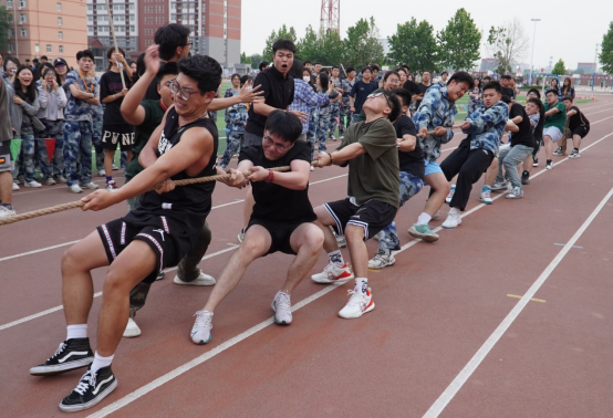 青春校園|凝聚每份力，團(tuán)結(jié)一條心——保定理工學(xué)院第十八屆拔河比賽圓滿結(jié)束