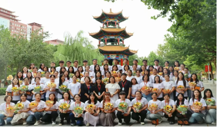 保定理工學(xué)院教育學(xué)院“晨曦細雨育桃李，金秋碩果慰園丁”教育學(xué)院教師節(jié)活動圓滿結(jié)束