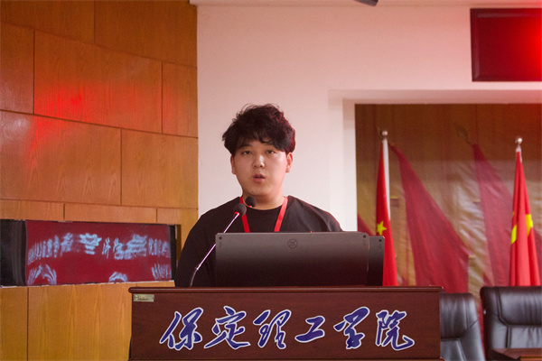 以榜樣之光，照亮奮進之路——康復(fù)醫(yī)學(xué)院學(xué)風(fēng)建設(shè)標(biāo)兵頒獎儀式圓滿結(jié)束