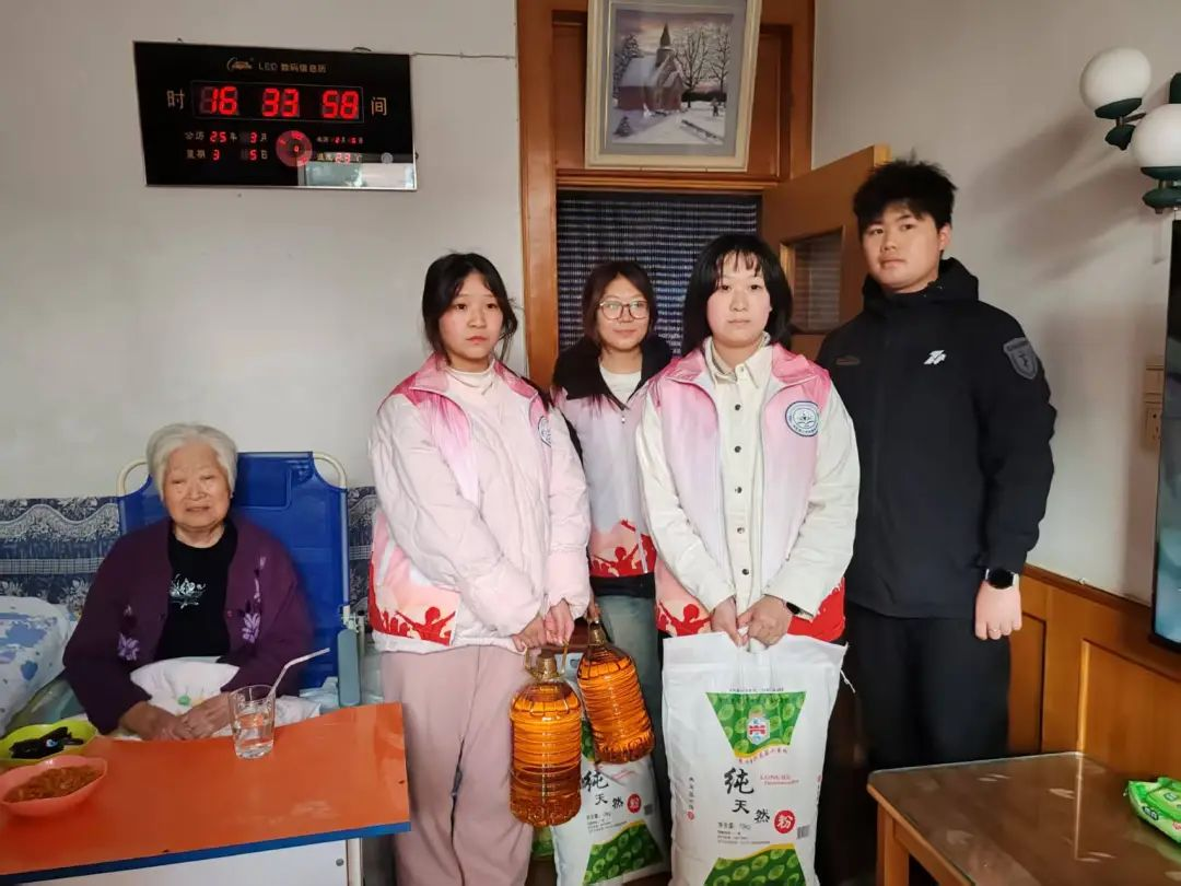 學(xué)習(xí)雷鋒精神，踐行教育使命——教育學(xué)院雷鋒月志愿服務(wù)活動