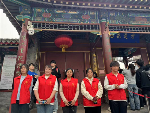 清明外國語學(xué)院志愿行：蓮池書院綻放青春光芒