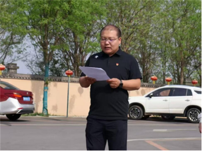 傳承紅色基因，勇做時代新人//外國語學(xué)院組織青年黨員去冉莊學(xué)習(xí)