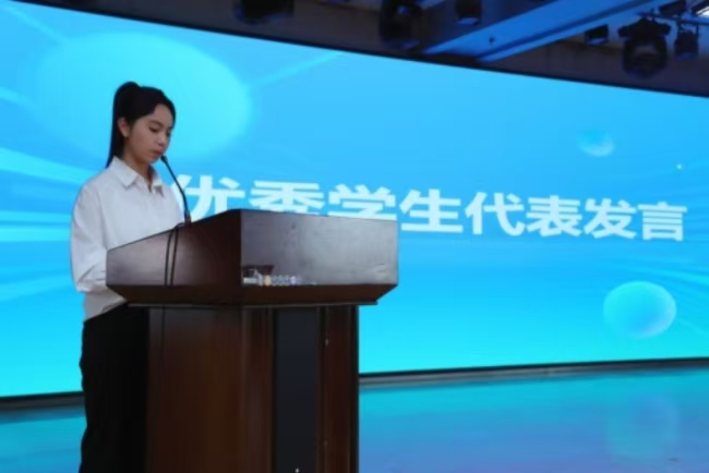 書香浸潤校園，閱讀賦能評估 ——保定理工學(xué)院圖書館舉辦2025年世界讀書月啟動儀式