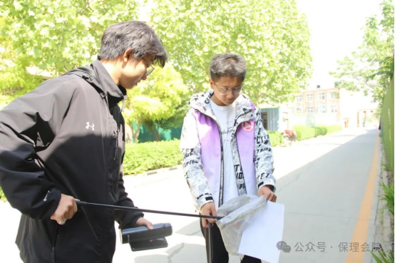 會(huì)計(jì)學(xué)院開展衛(wèi)生整治，共建美好家園