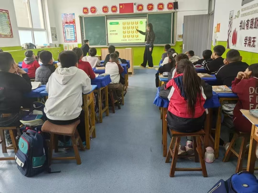 走進大莊小學，激發(fā)語言學習熱情——普通話推廣活動