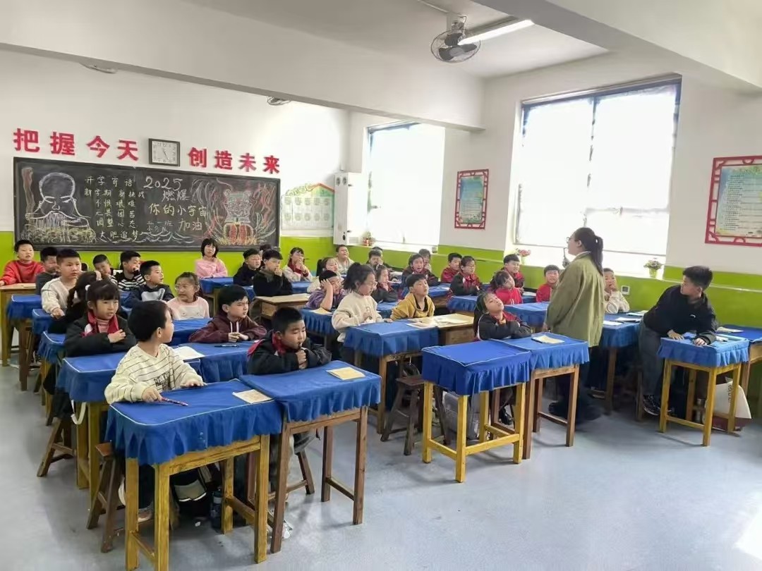 走進大莊小學，激發(fā)語言學習熱情——普通話推廣活動
