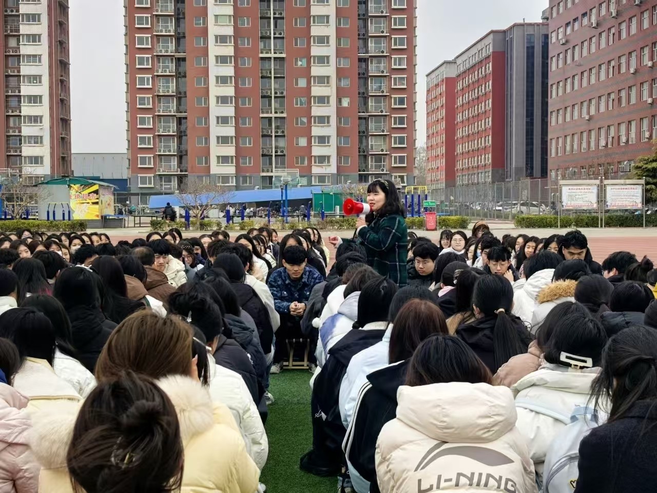 探索職業(yè)航道，校準(zhǔn)人生羅盤