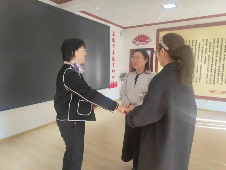 教育學院調(diào)研團赴雄安新區(qū)考察交流，深化教育合作