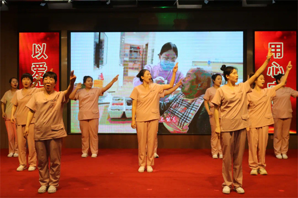 關(guān)愛護(hù)士隊伍 守護(hù)人民健康——保定理工學(xué)院康復(fù)醫(yī)學(xué)院攜手保定東籬醫(yī)院舉辦5.12國際護(hù)士節(jié)紀(jì)念活動