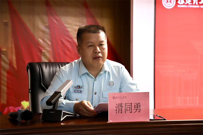青春筑國防征途啟新章——保定理工學(xué)院征兵宣傳進(jìn)校園