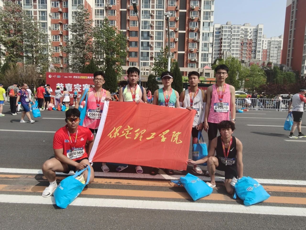 喜報(bào)|我校學(xué)子在君樂寶2025馬拉松比賽中斬獲佳績