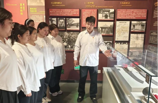 探秘千年文脈，共赴文化之約———會計學(xué)院師生赴保定市博物館開展沉浸式研學(xué)