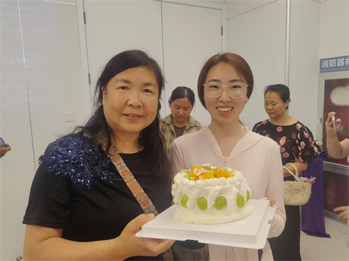 校園尋跡承師韻，家校同銘畢業(yè)情