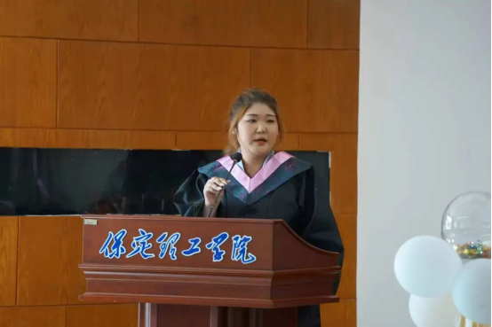 逐夢青春 遠行思恩 ：會計學(xué)院2025屆畢業(yè)典禮暨學(xué)位授予儀式