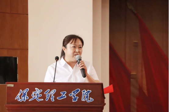 逐夢青春 遠行思恩 ：會計學(xué)院2025屆畢業(yè)典禮暨學(xué)位授予儀式