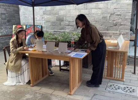 非遺刻花體驗：童心與匠心共繪傳統(tǒng)之美