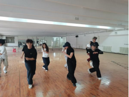 保定理工學(xué)院啦啦操隊(duì) 勇奪全國(guó)聯(lián)賽（保定站）公開(kāi)青年乙組單項(xiàng)冠、亞軍
