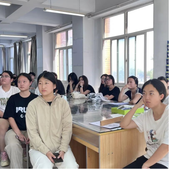 會計學院揚帆起航，開啟學術(shù)征程——論文開題動員會