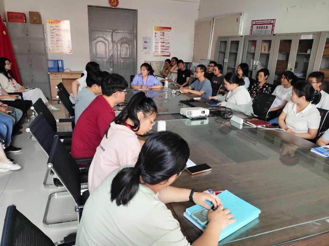 聚焦成長路徑 破解發(fā)展難題 資源與工程技術(shù)學(xué)院召開新教師座談會