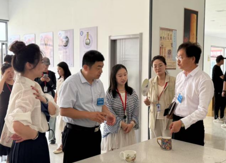 迎評共建強內(nèi)涵 吸取經(jīng)驗促發(fā)展 ——兩校藝術(shù)學(xué)院交流會成功舉辦