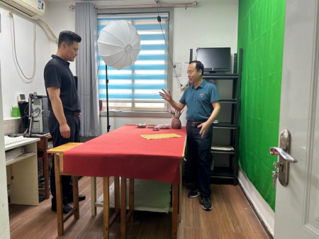 保定理工學(xué)院藝術(shù)學(xué)院 積極訪企拓崗為學(xué)生開拓就業(yè)渠道